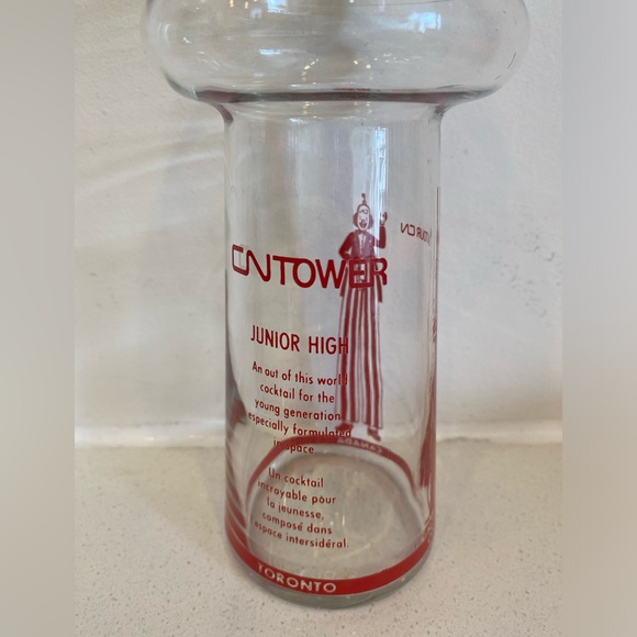 Vintage CN Tower Souvenir Cocktail Glass with Lid - Clown, Recipe, Toronto - Picture 4 of 4